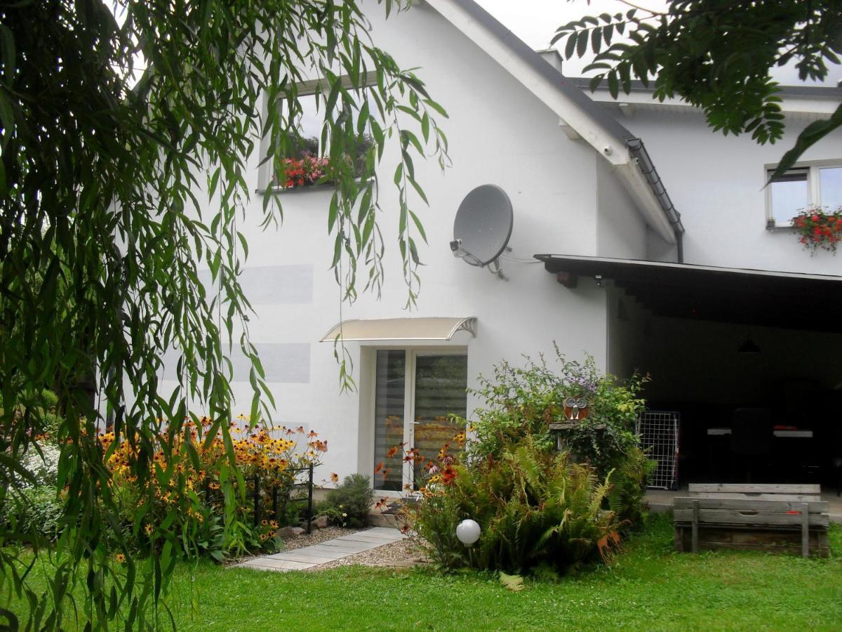 Aura Apartment *